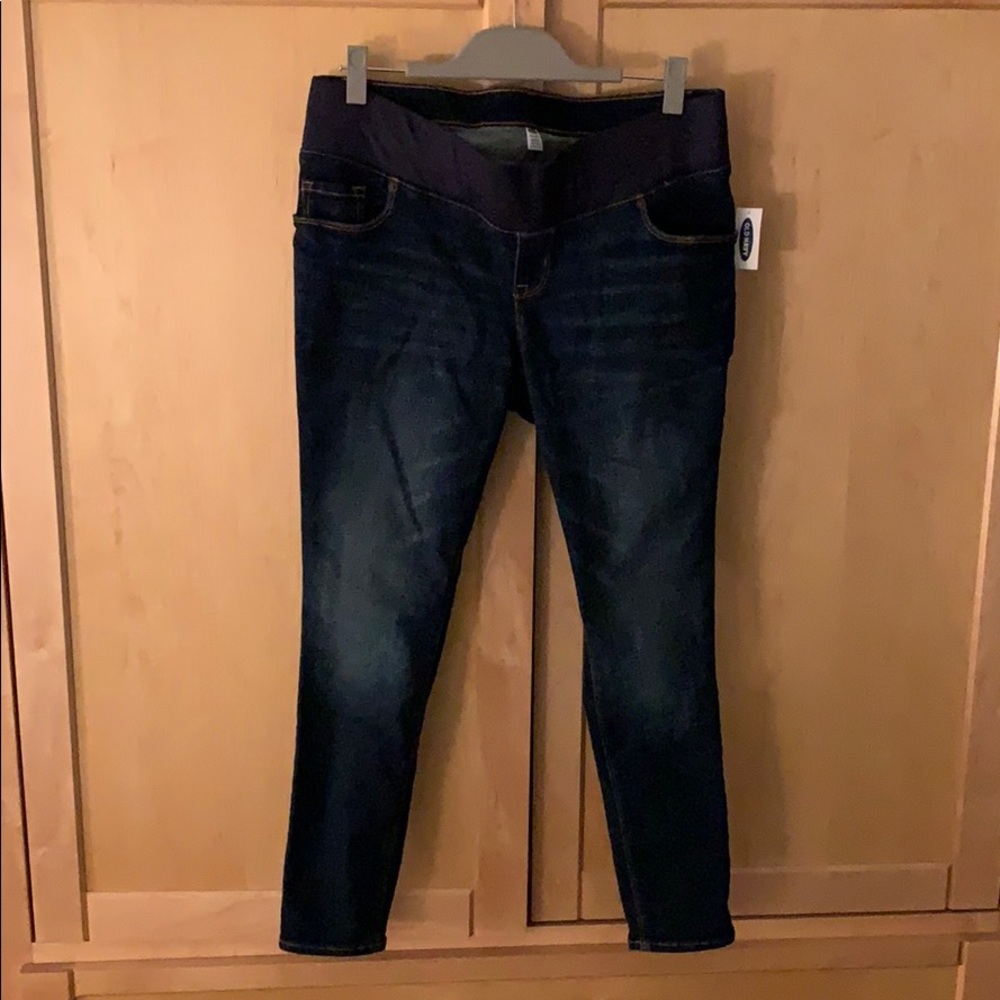 NWT Old Navy Maternity Rockstar Jeans Size 10